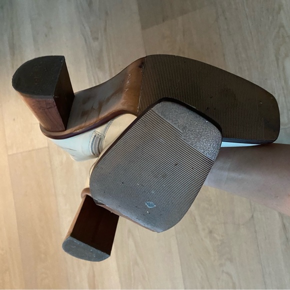 Alohas East Boots in Off Ivory Size 38 - Picture 7 of 7